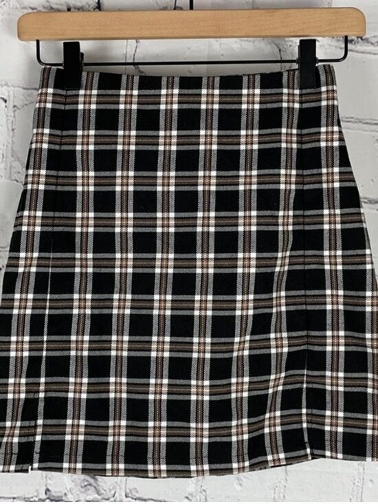 Dresses & Skirts - Skirt